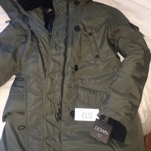 S13 army green down jacket NWT size medium